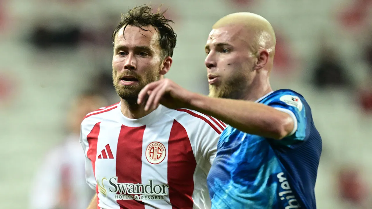 Antalyaspor, Samsunspor'u 3 golle geçti