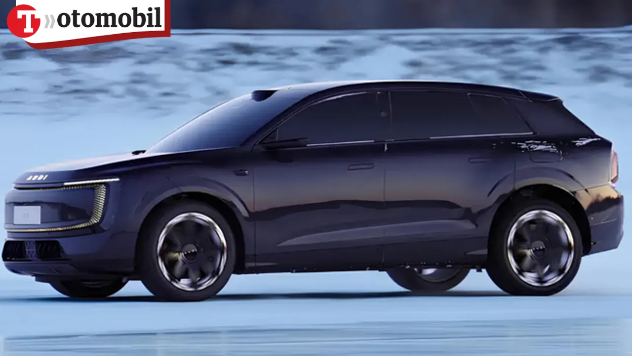 AUDI E7X ortaya çıktı: Soğuk hava testlerinde görüldü