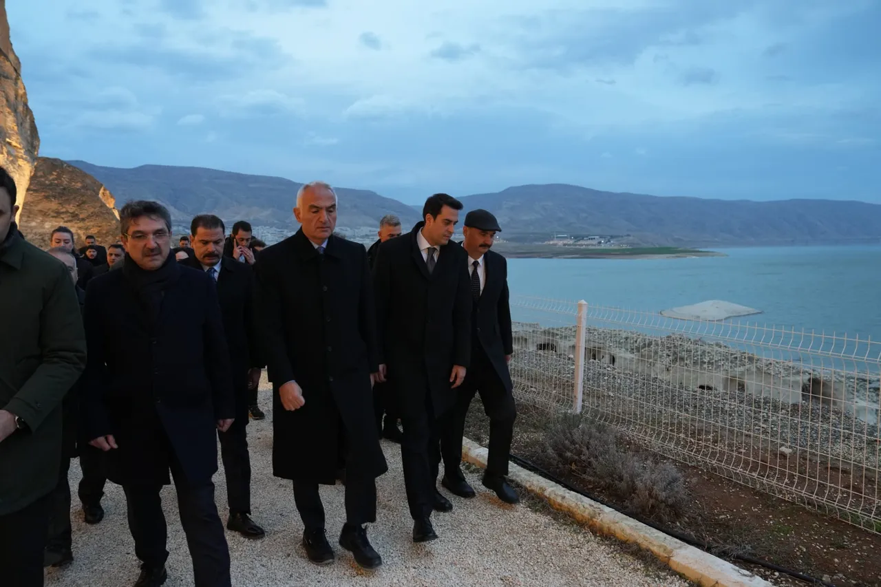 Bakan Ersoy Hasankeyf ve Sasonda sahaya indi: Tarihin kapıları yeniden açıldı