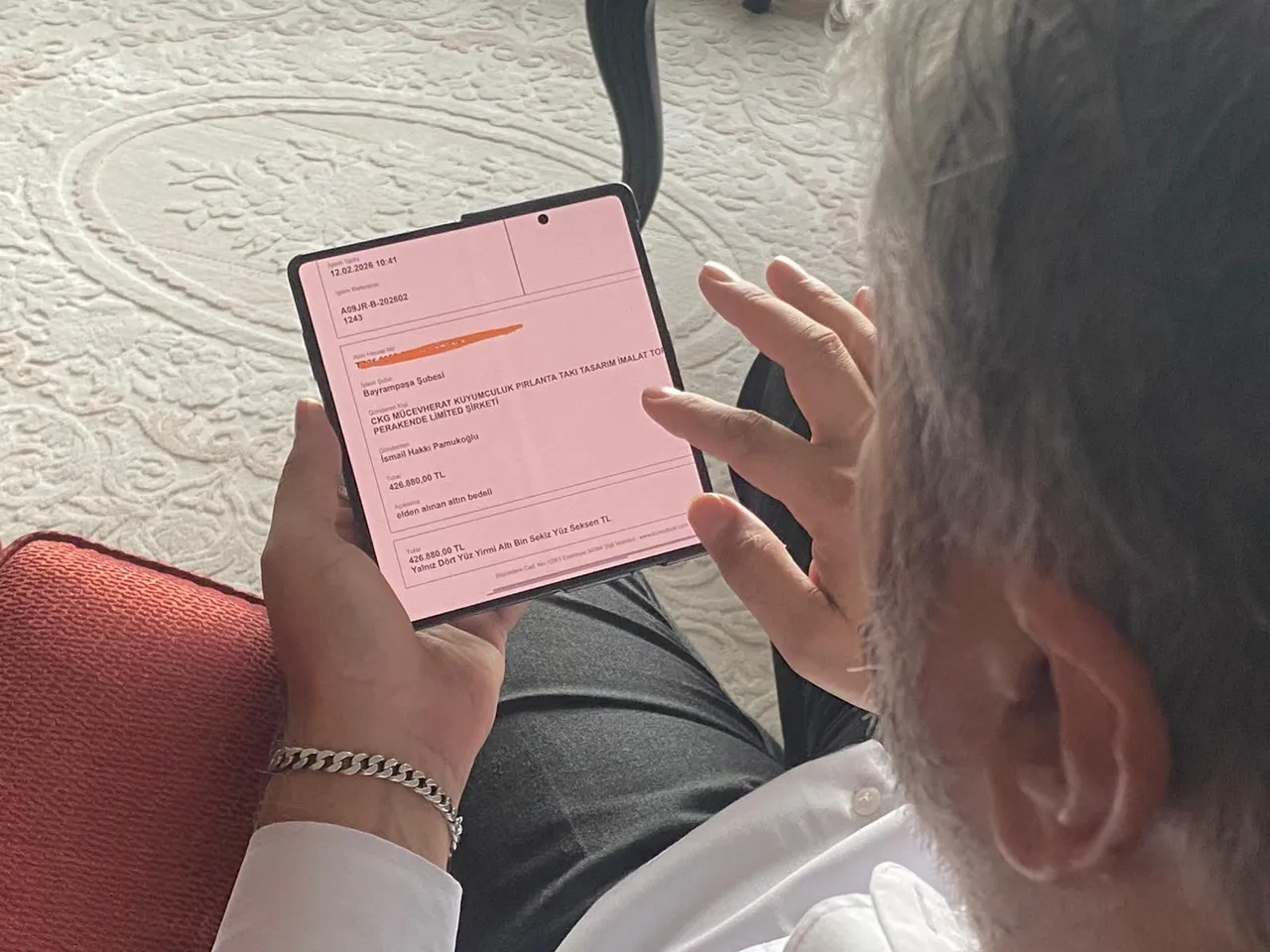Hesabına 426 bin lira geldi, görünce şaşkına döndü! “Ne yapacağımı bilmiyorum”