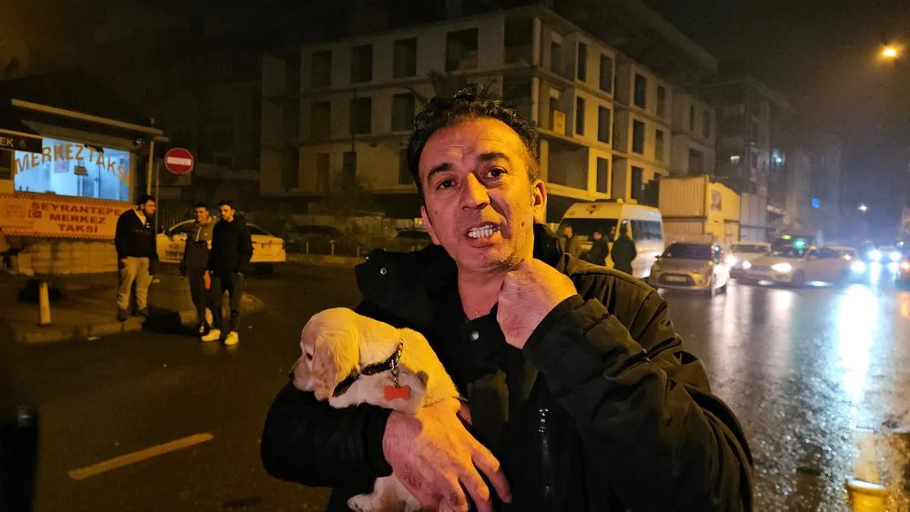 İstanbul'da yangın paniği! İnsanlar camlara çıkarak yardım istedi