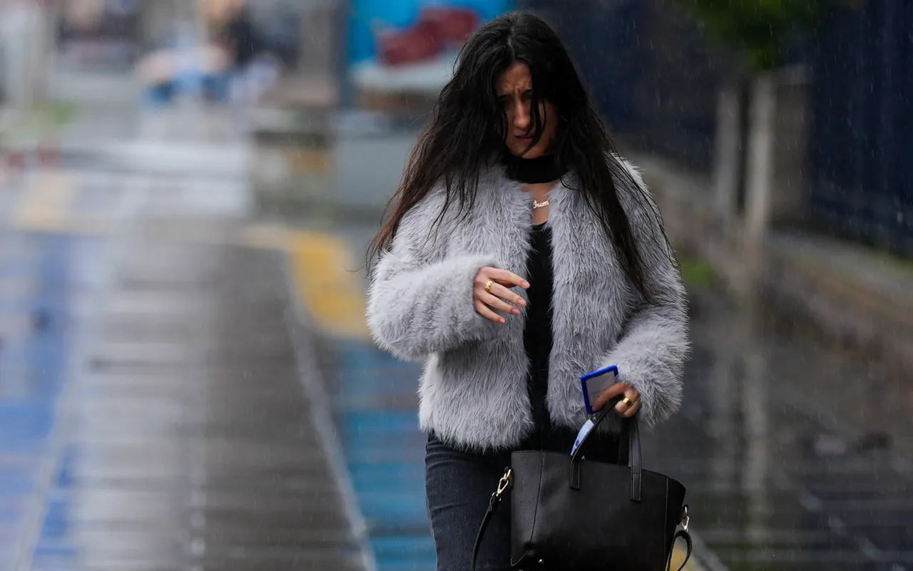 Meteoroloji son raporunu paylaştı! Türkiye 48 saatte iki mevsimi birden yaşayacak