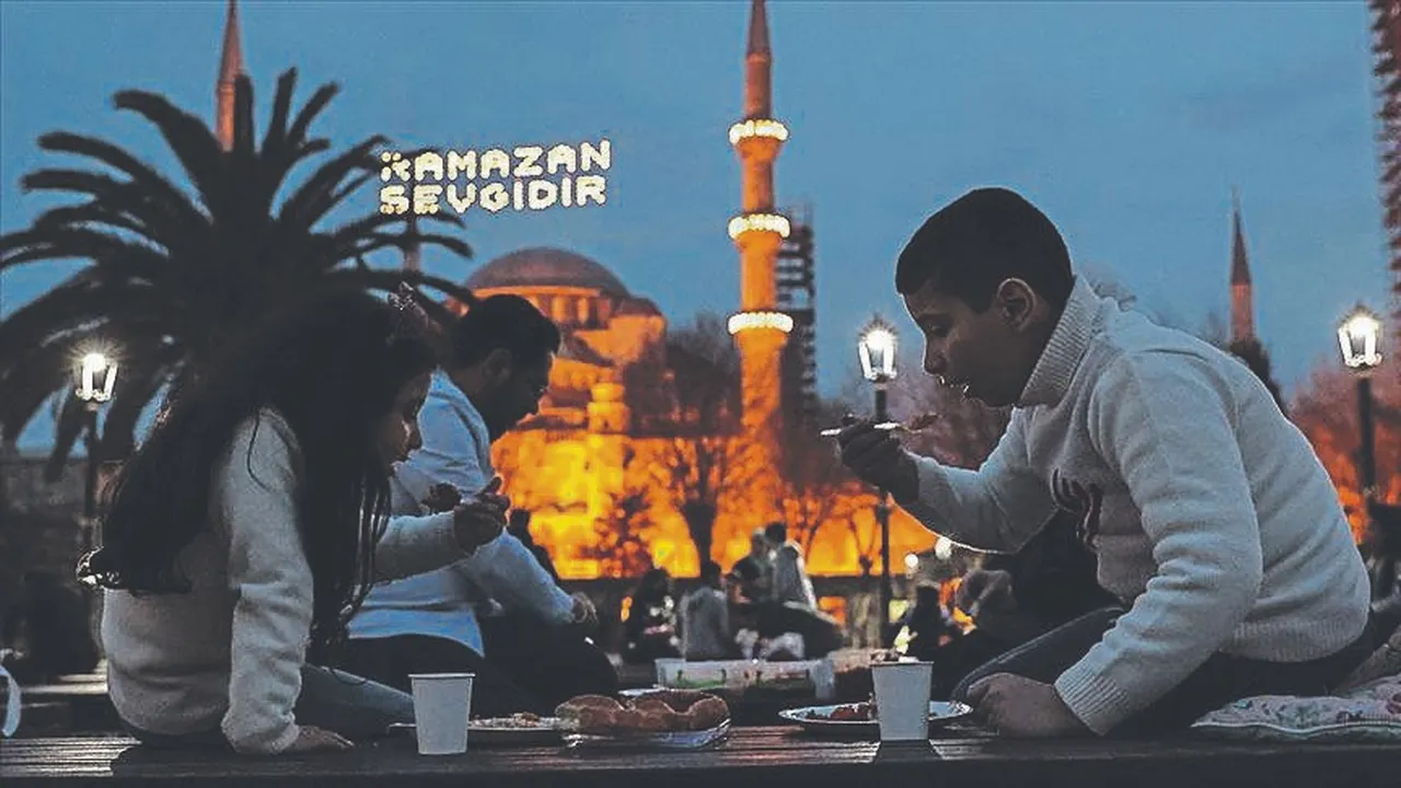 Öfkeyi sabırla, savaşı barışla değiştirme vakti geldi! İyilik ve sabır ayı: Ramazan