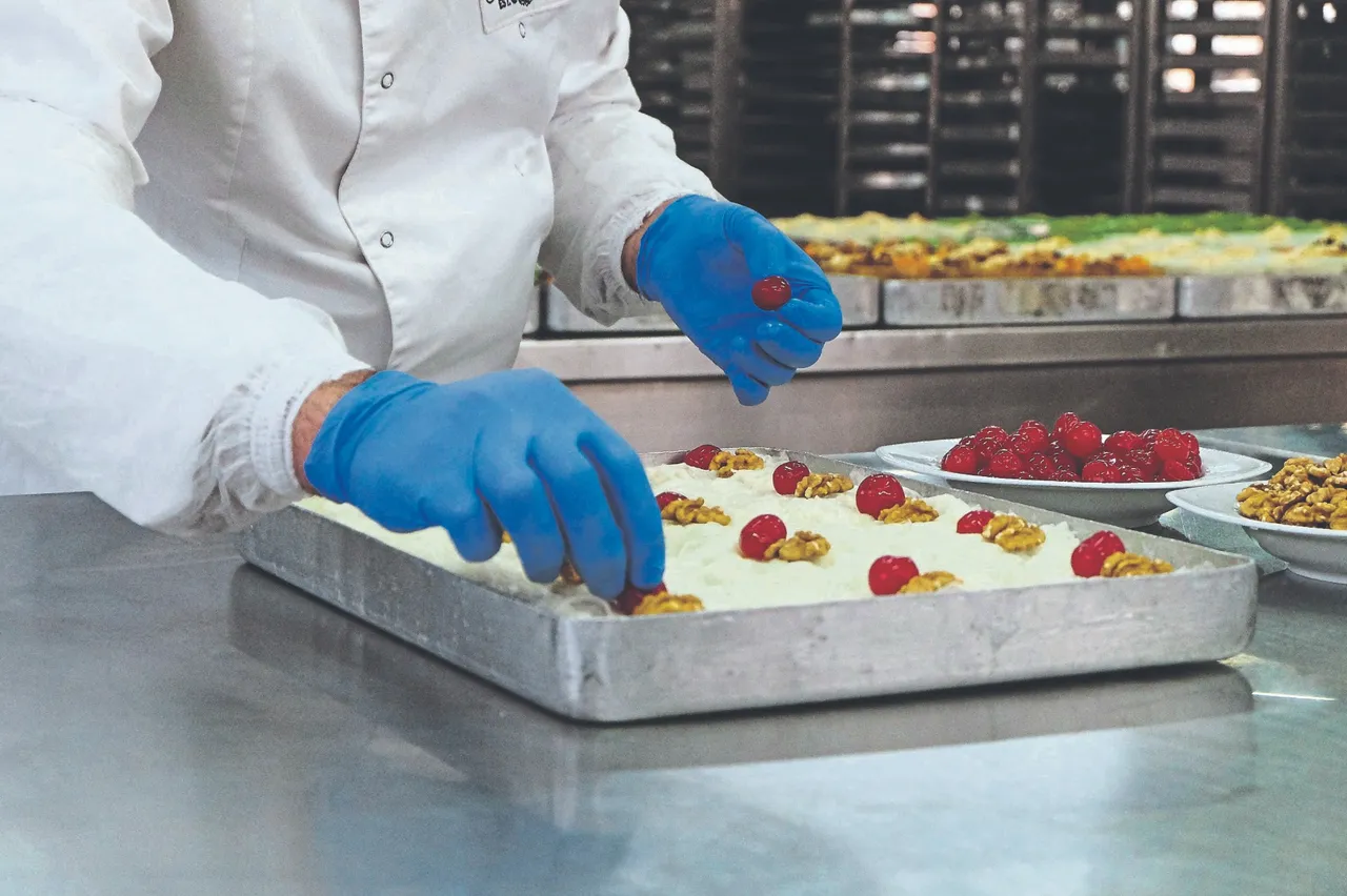 Öfkeyi sabırla, savaşı barışla değiştirme vakti geldi! İyilik ve sabır ayı: Ramazan