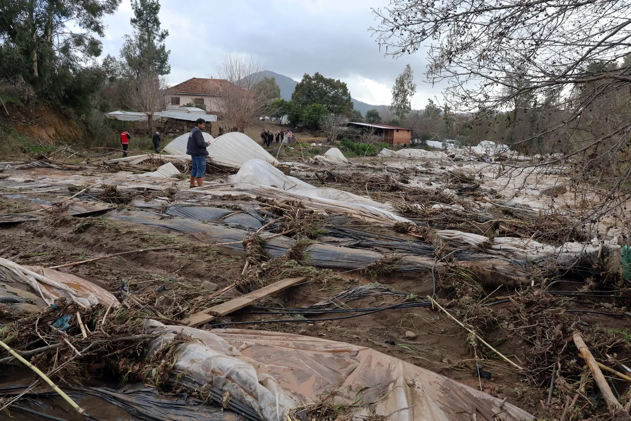 Son 40 yılın en büyük seli çiftçileri vurdu! 1 saatte 5 milyon TL’lik zarar!