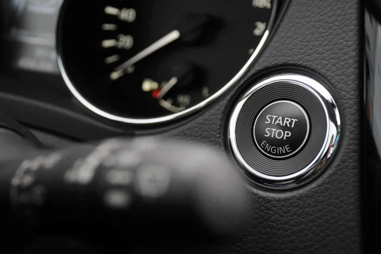 Trump kararı duyurdu: Modern otomobillerin en tartışmalı özelliği kaldırıldı