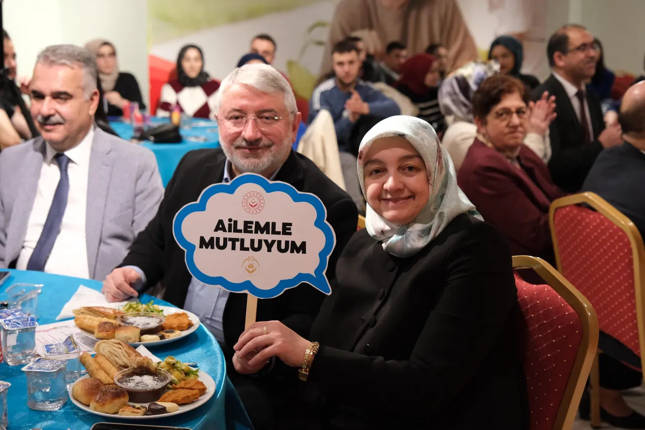 Evlenecek gençlere müjde! Belediye 50 bin TL'yi karşılıksız verecek