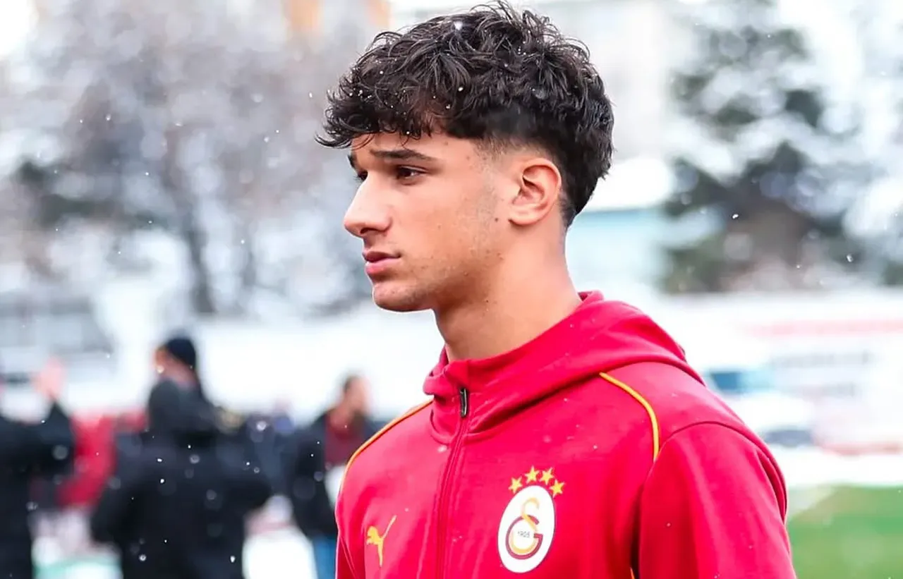 Hakan Çağrı Balta, Galatasaray'ın eski oyuncusu Hakan Balta'nın oğlu (Fotoğraf: Instagram)