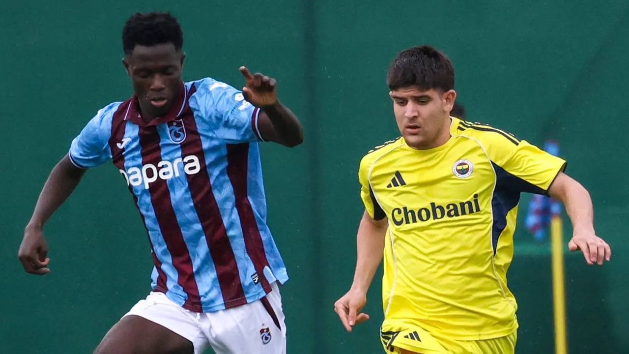 Trabzonspor, 7 gollü düelloda Fenerbahçe'yi 90+6'da yıktı