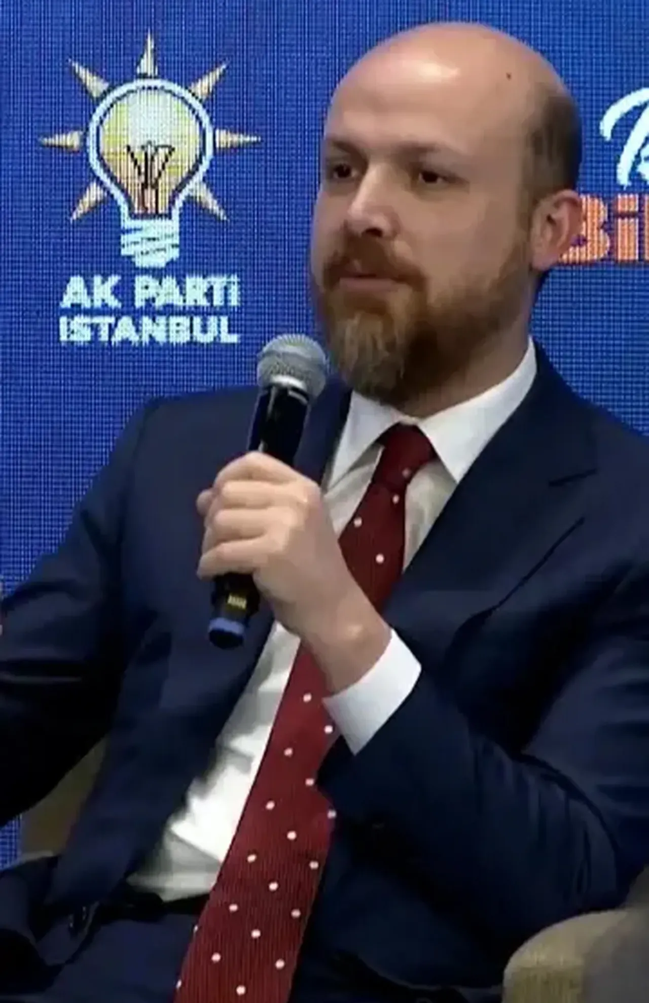 1980li yıllardan duygulandıran anı! Recep Tayyip Erdoğandan gençlere unutulmaz destek: Emine ablan yemek masasını versin