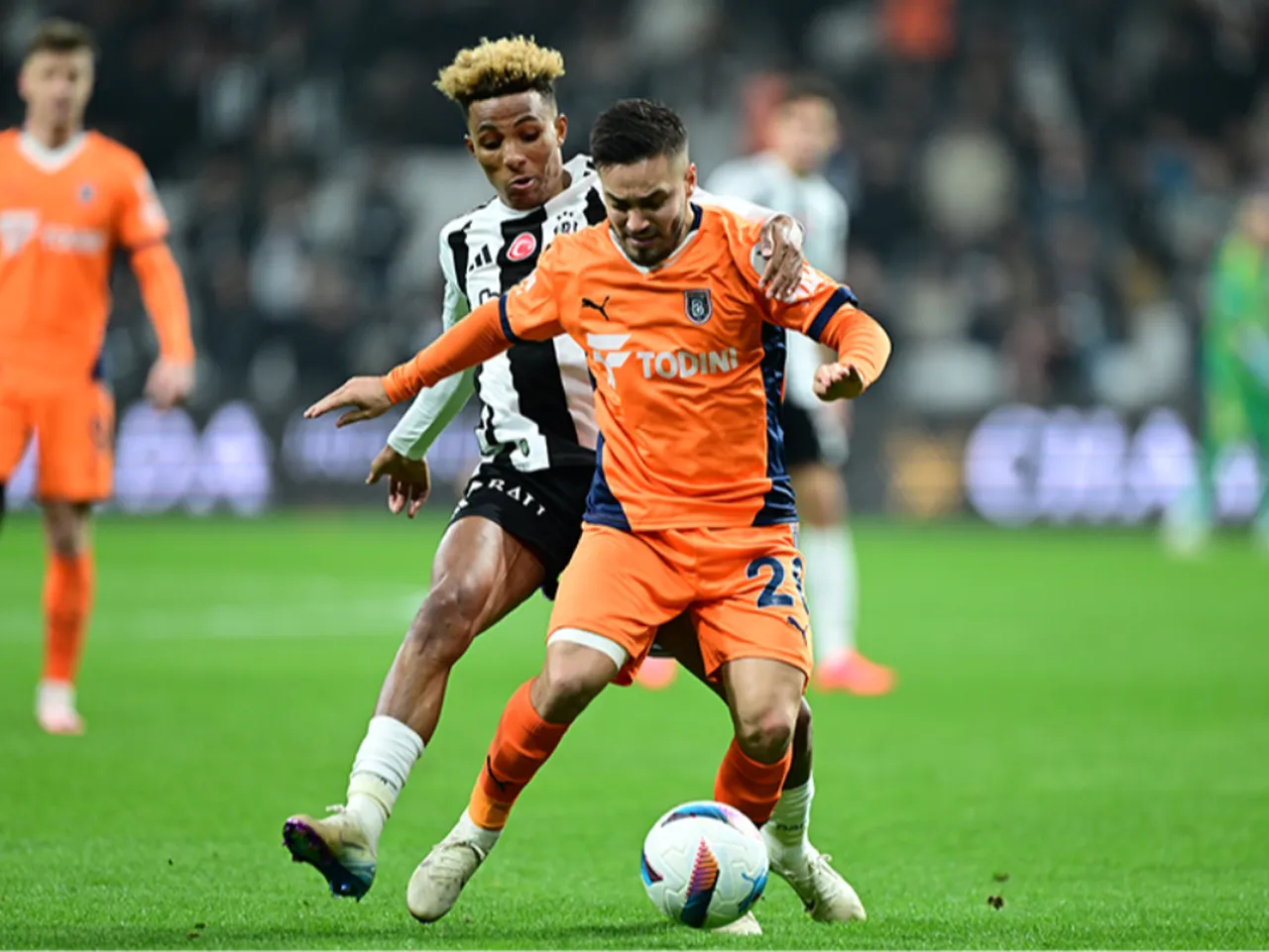 Başakşehir-Beşiktaş maçı hangi kanalda, saat kaçta? Canlı yayın bilgileri belli oldu!