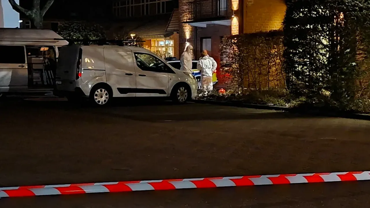 Gündüz vakti gizemli sıvı ile banka soydular! 14 kasa birden patladı!