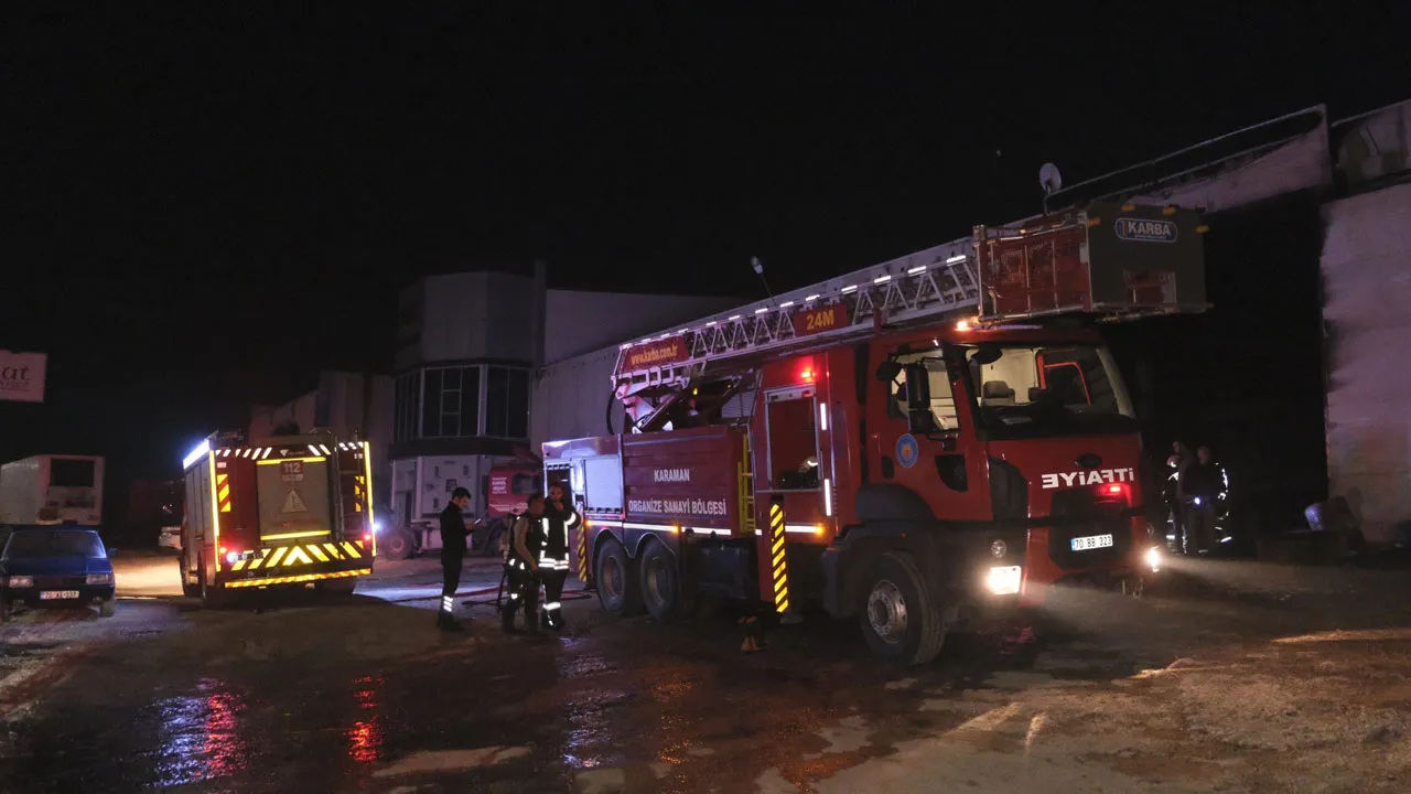 Karaman Organize Sanayi Bölgesi’nde fabrika yangını! Ekipler alarma geçti