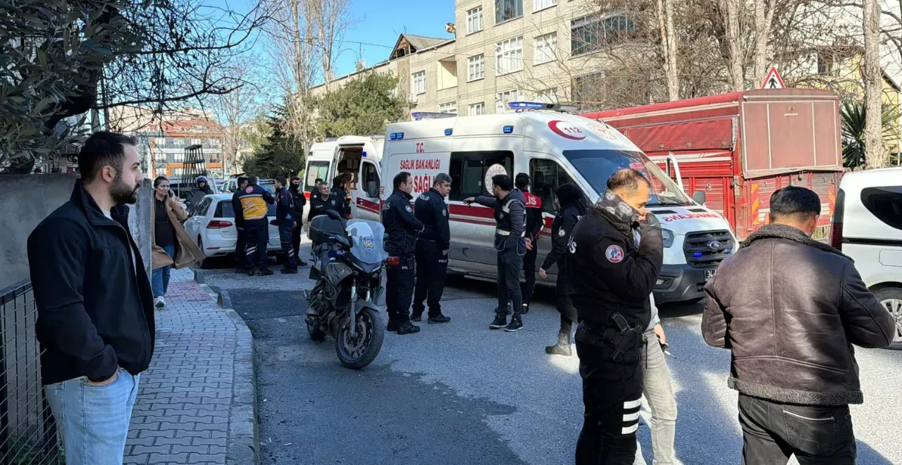 Küçükçekmece'de polisleri satırla yaralamıştı: Saldırgan cezaevine gönderildi