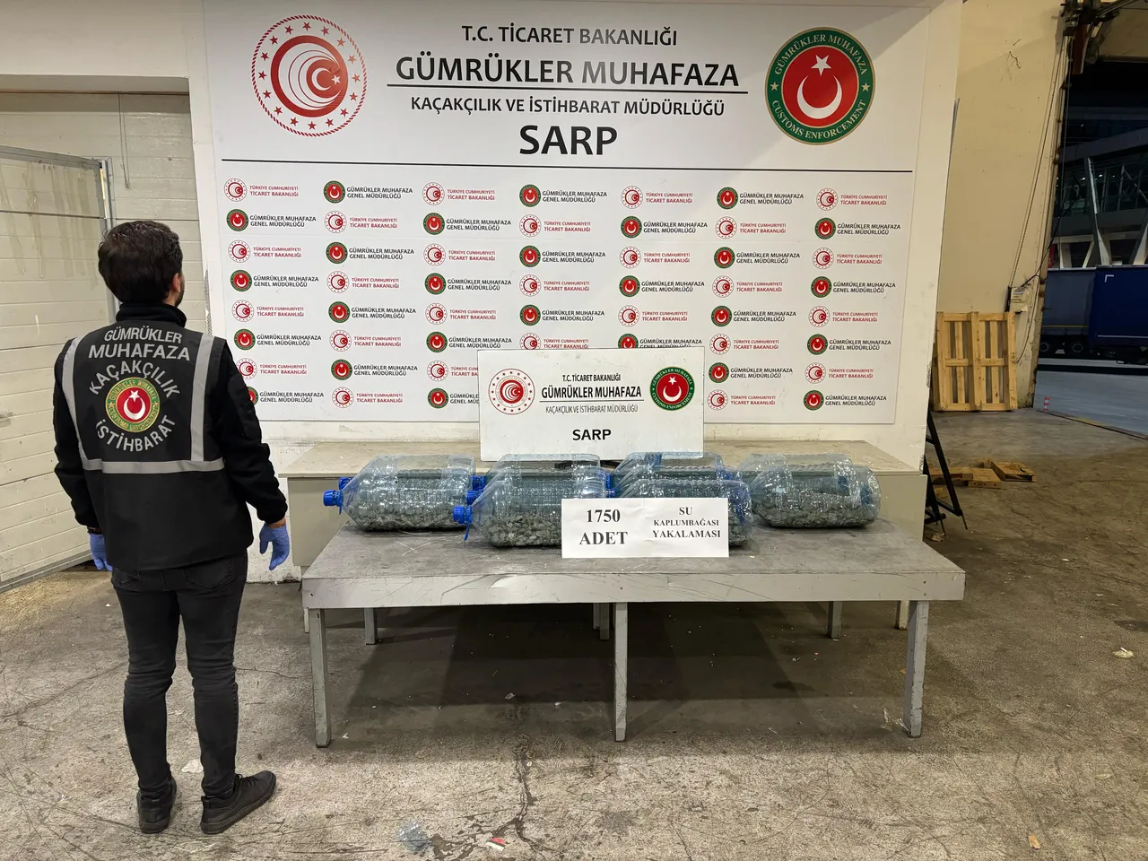 Sınırlarda rekor yakalama! Sülükten papağana, maymundan düveye...