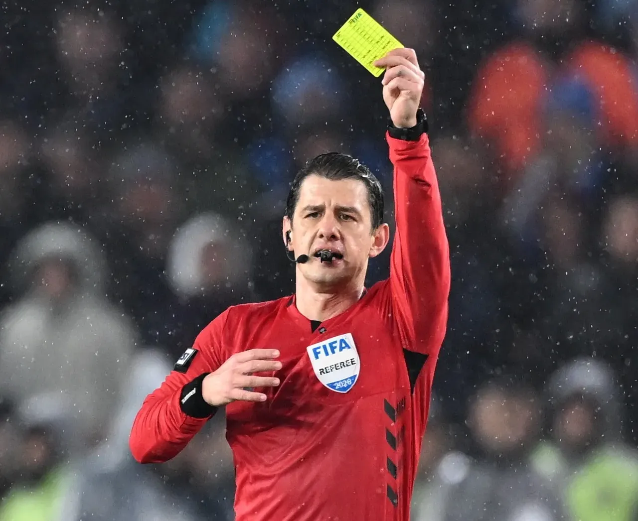 Usta yazarlar dev maçı kaleme aldılar: Şampiyonluk hiç olmadığı kadar yakın