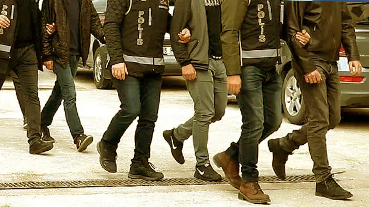 7 İLDE 42 ŞÜPHELİ YAKALANDI!