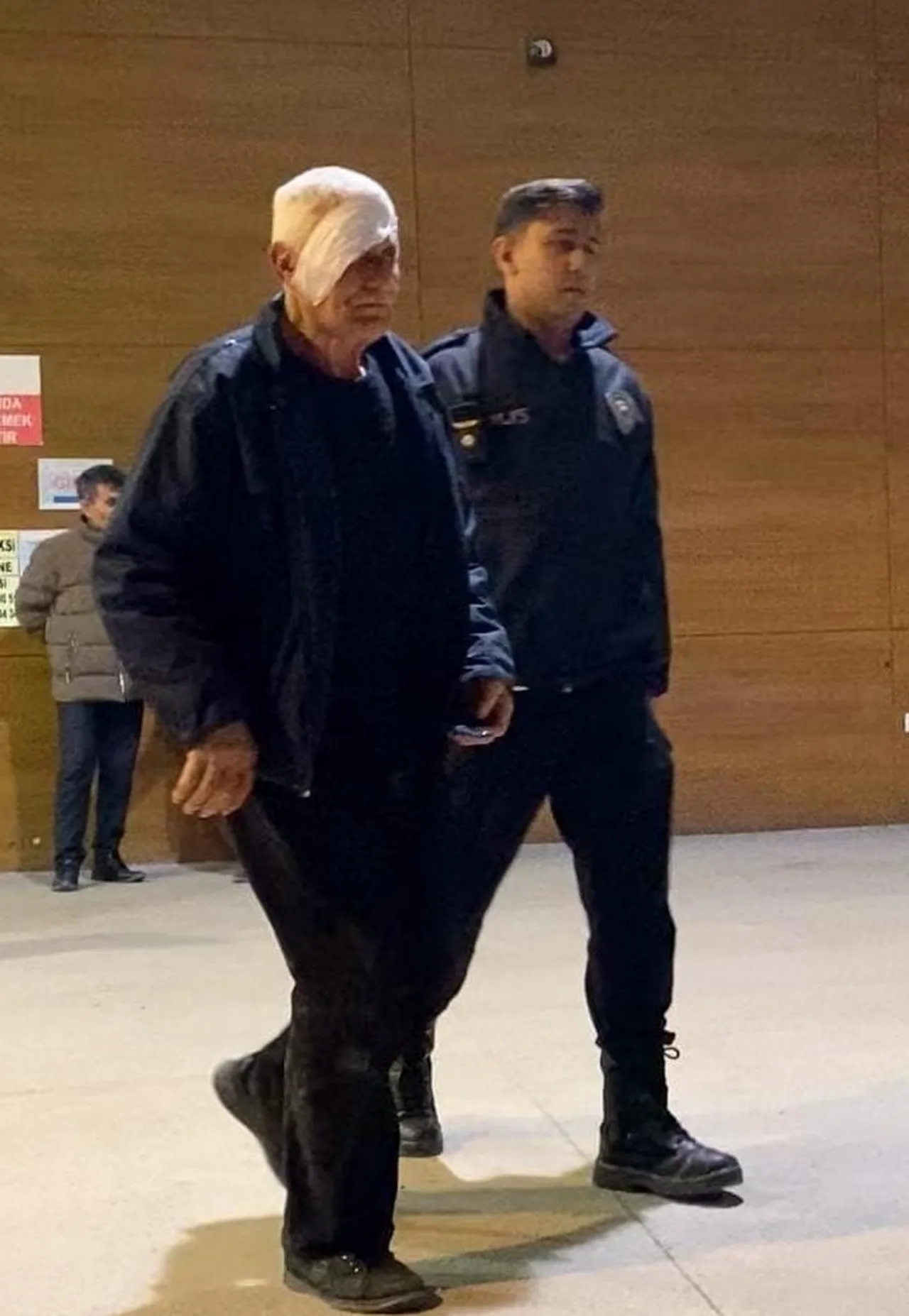 Alkollü bisikletli yere düşünce yakayı ele verdi! 11 bin 629 lira ceza yedi