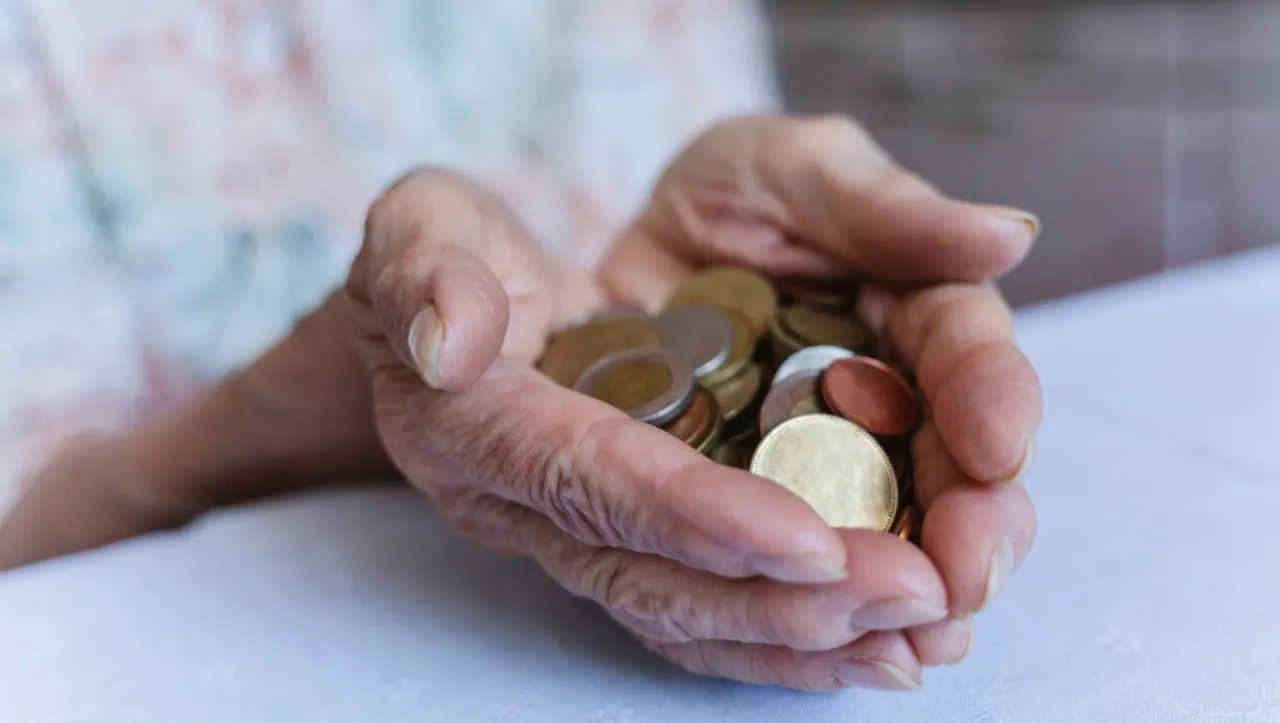 Almanya’da pes dedirten olay! 82 yaşındaki kadın annesinin cesedini maaş için sakladı