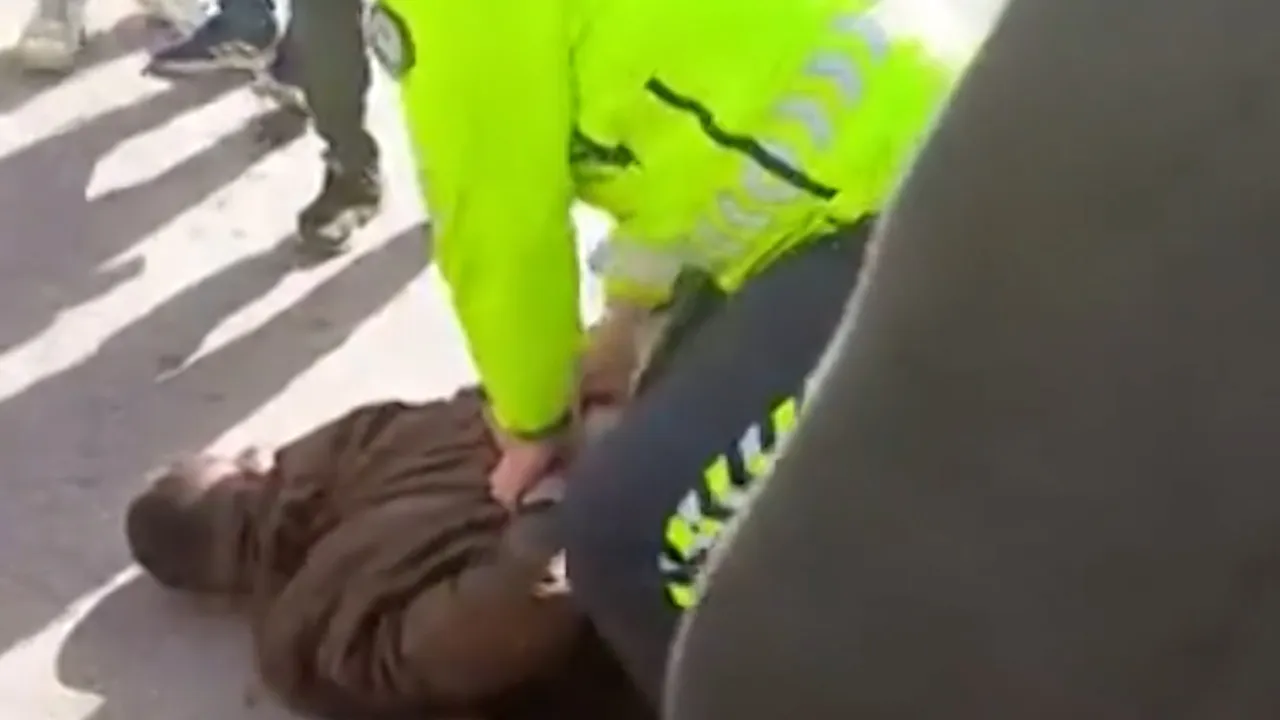 Pompalı tüfekle güpegündüz yaylım ateşi açtı! O anlar kamerada