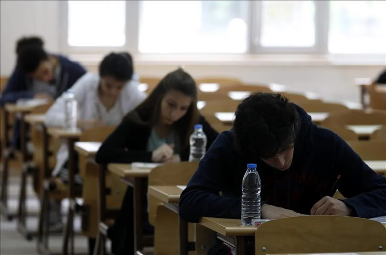 Üniversite kontenjanları azaltılacak mı? Vakıf üniversiteleri de dahil ediliyor