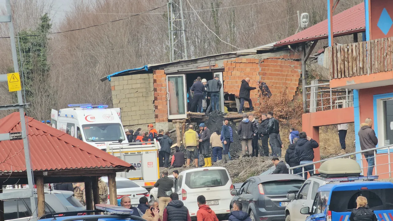Zonguldak'ta maden ocağında göçük! Ekipler sevk edildi