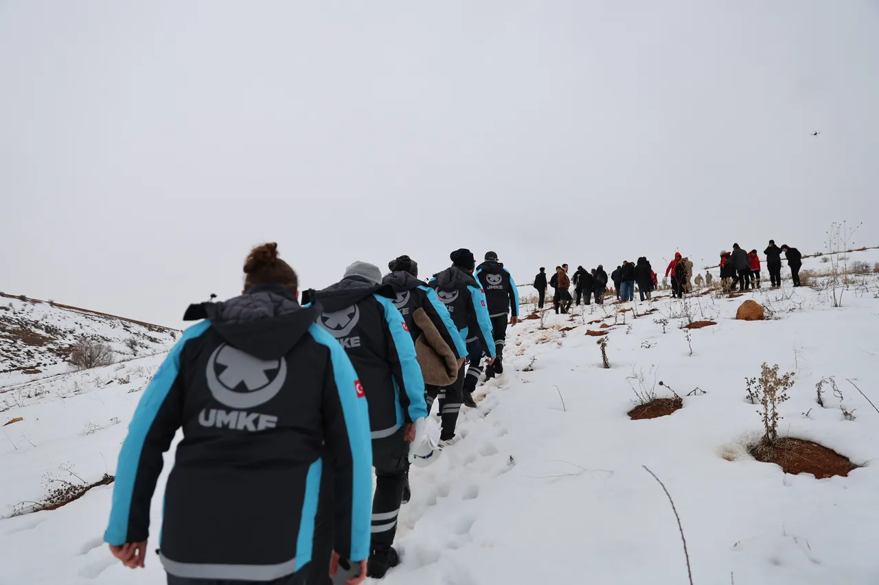 Bayburt'ta gerçeği aratmayan çığ tatbikatı