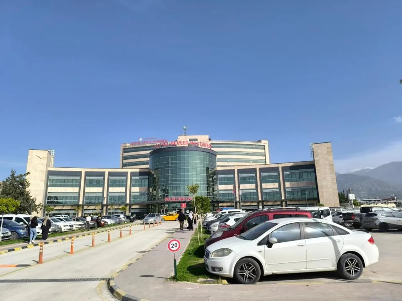 Doktordan habersiz yüzlerce reçete yazan çete çökertildi! Aralarında eczacılar da var