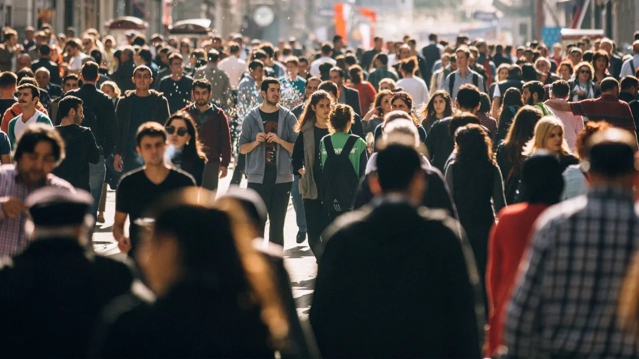 Nüfus krizine soydaş formülü! Prof. Dr. Erhan Afyoncu'dan teklif