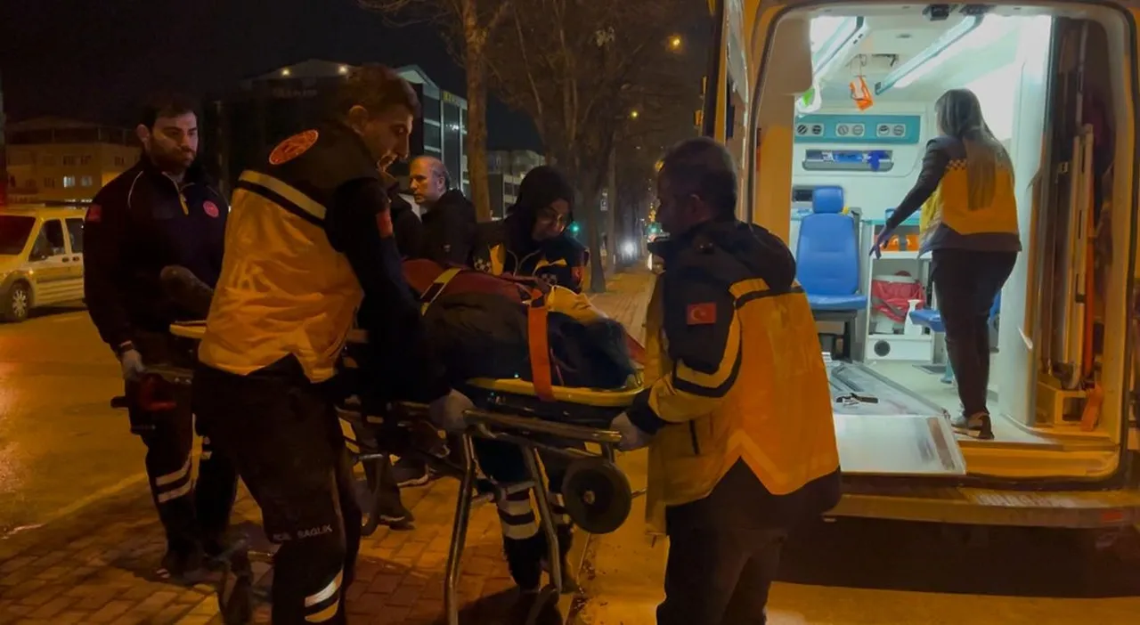 Refüje çarpan motosiklet, karı kocaya mezar oldu