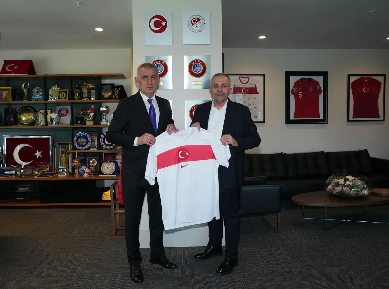 Sarıyer Kola futbol Milli Takımlar tedarik sponsoru oldu