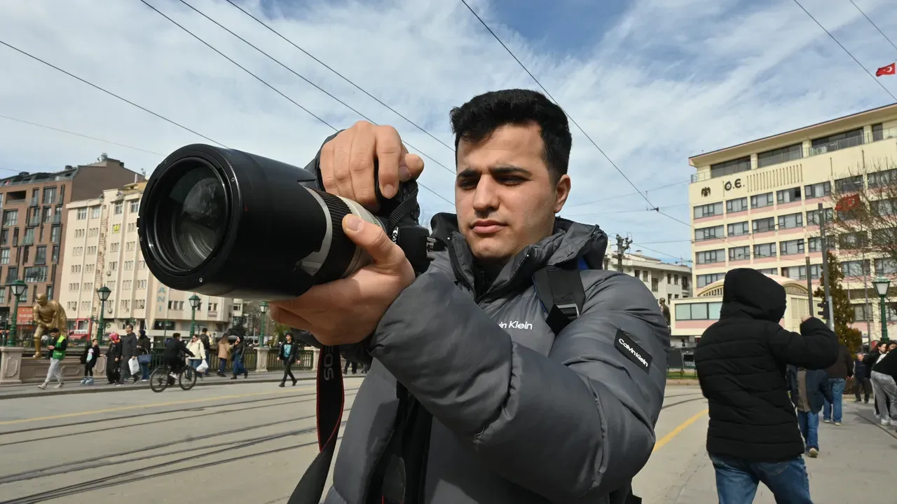 Sokak fotoğrafçısına silah çekmişti! 1764 lira ceza kesildi