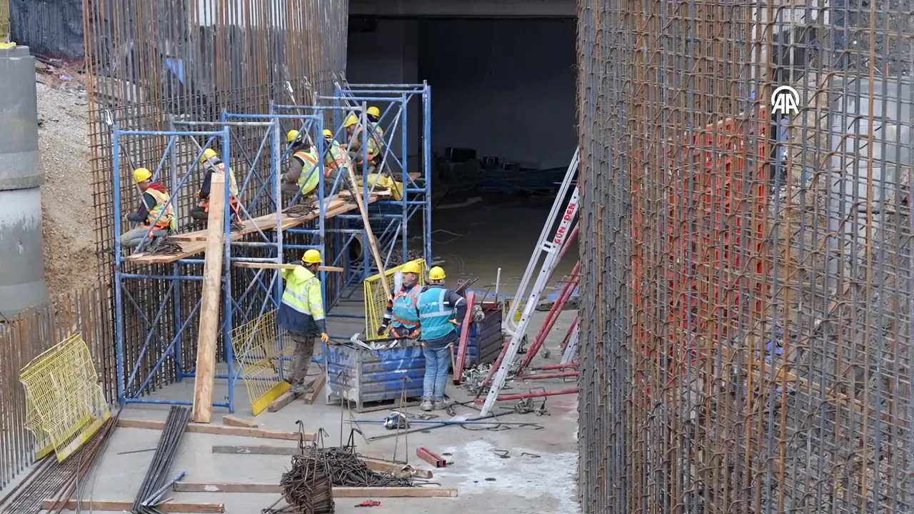 Türkiye'nin en büyük 3'üncü stadı görüntülendi: 7 gün 24 saat 13 ayrı branşa hizmet verecek