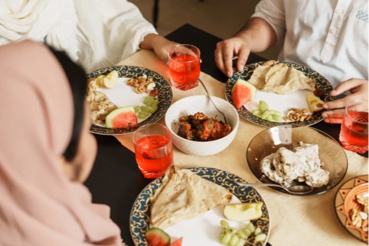 12 ülkede ilk iftar bekleniyor!