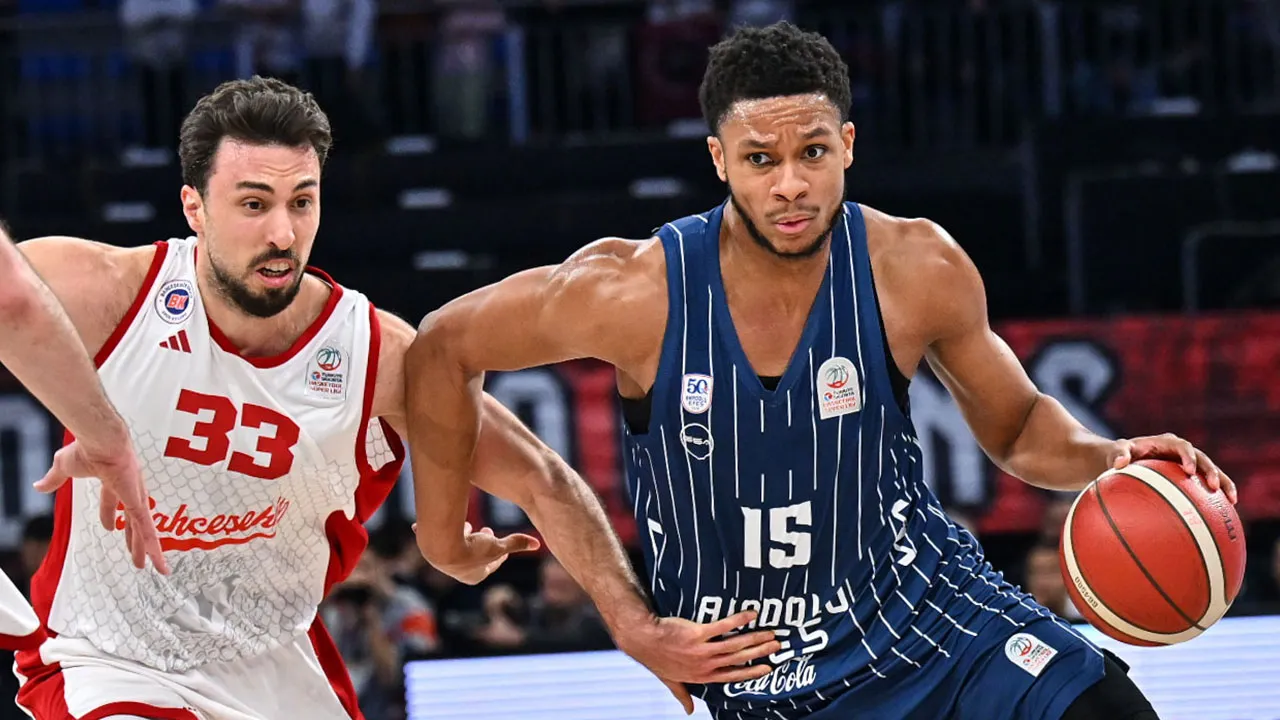 Anadolu Efes, Dörtlü Final'e adını yazdırdı