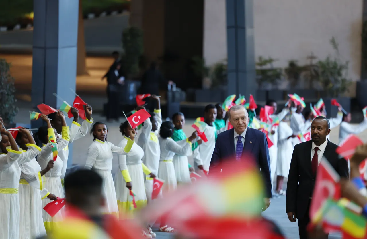 Cumhurbaşkanı Erdoğan'dan 'nüfus' açıklaması: Veriler, alarm durumuna geçmemizi söylüyor