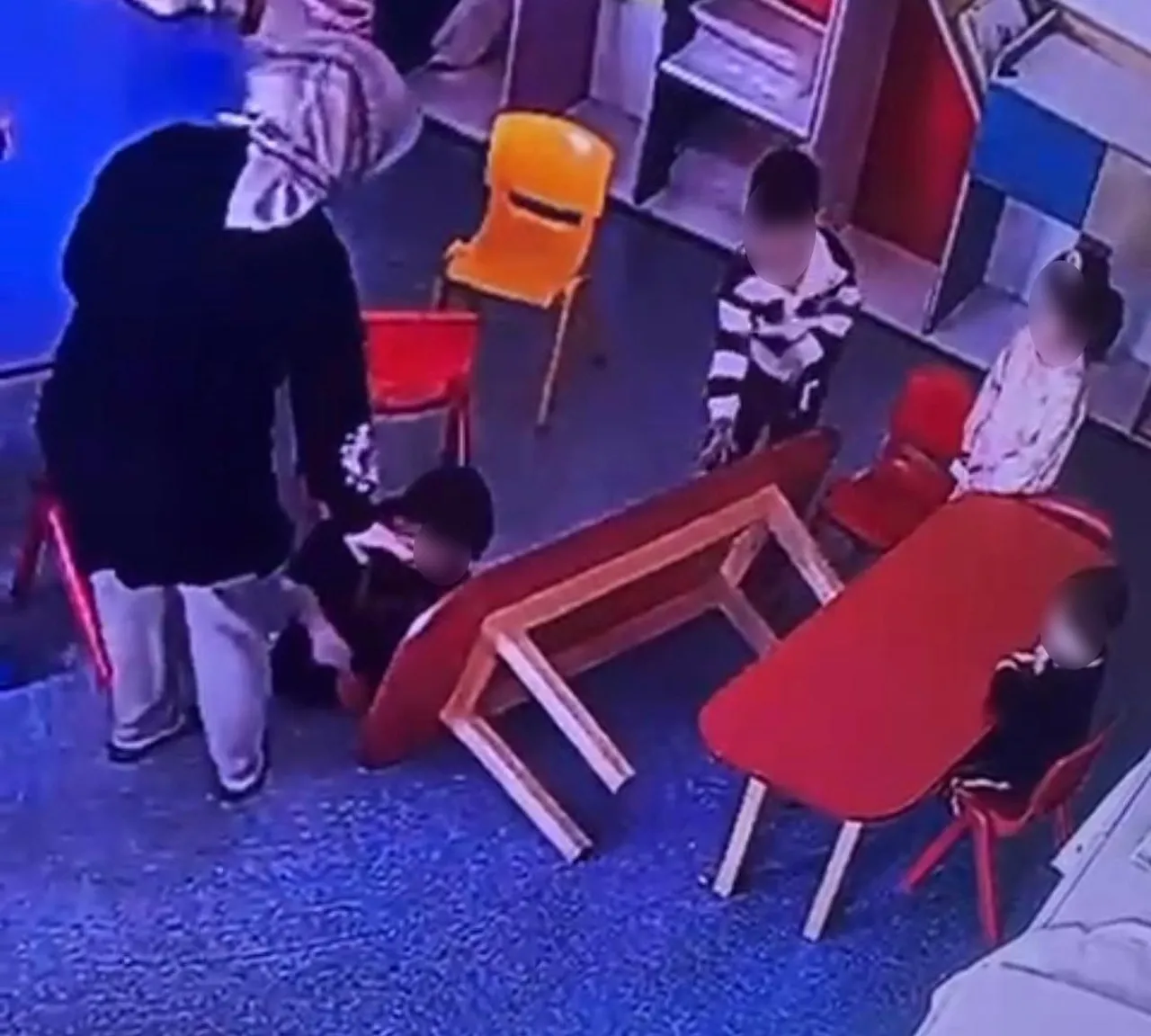 Diyarbakırda özel okulda 3 yaşındaki çocuğu hastanelik eden ihmal! Parmakları ezildi