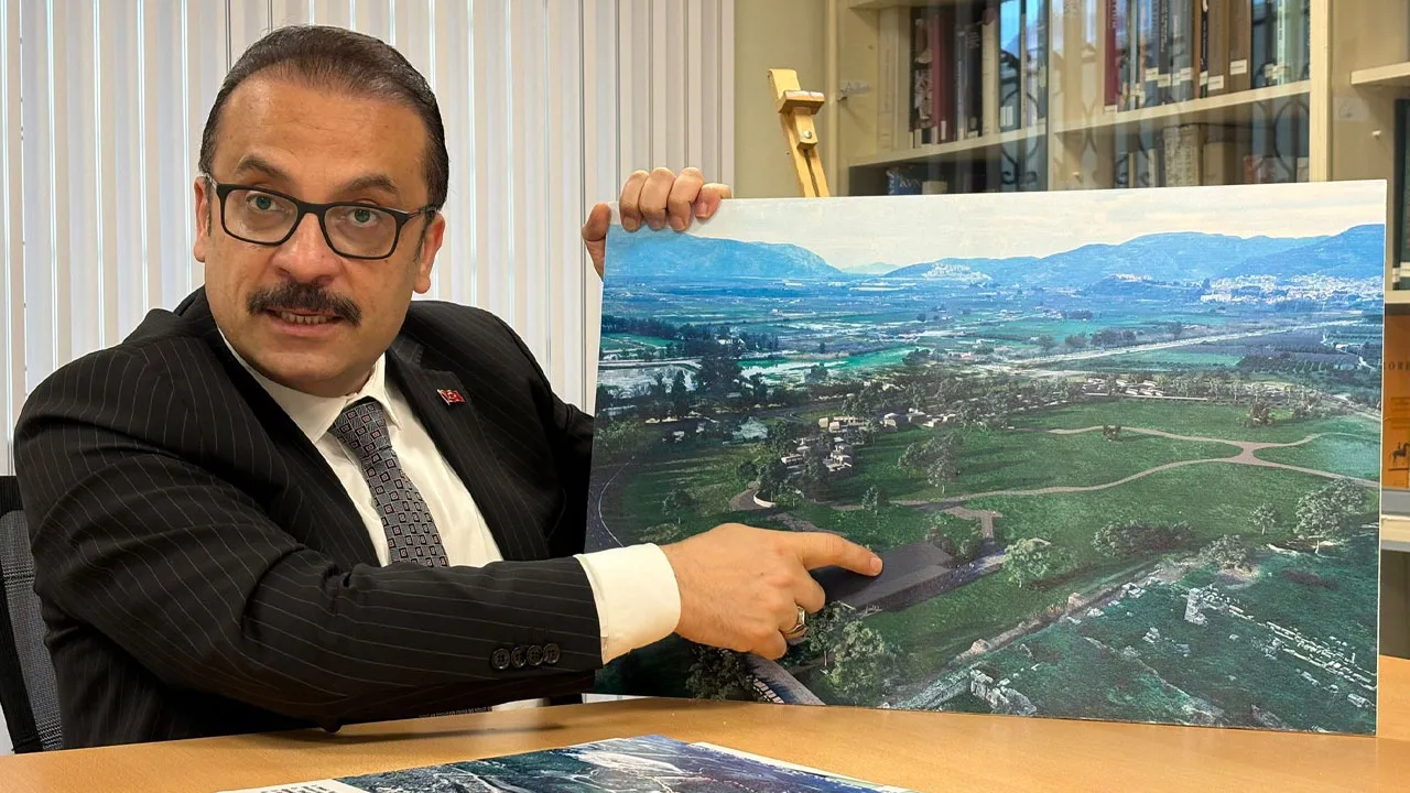 Efes'teki iddialara yalanlama! Otopark taşınacak antik saray kazılacak