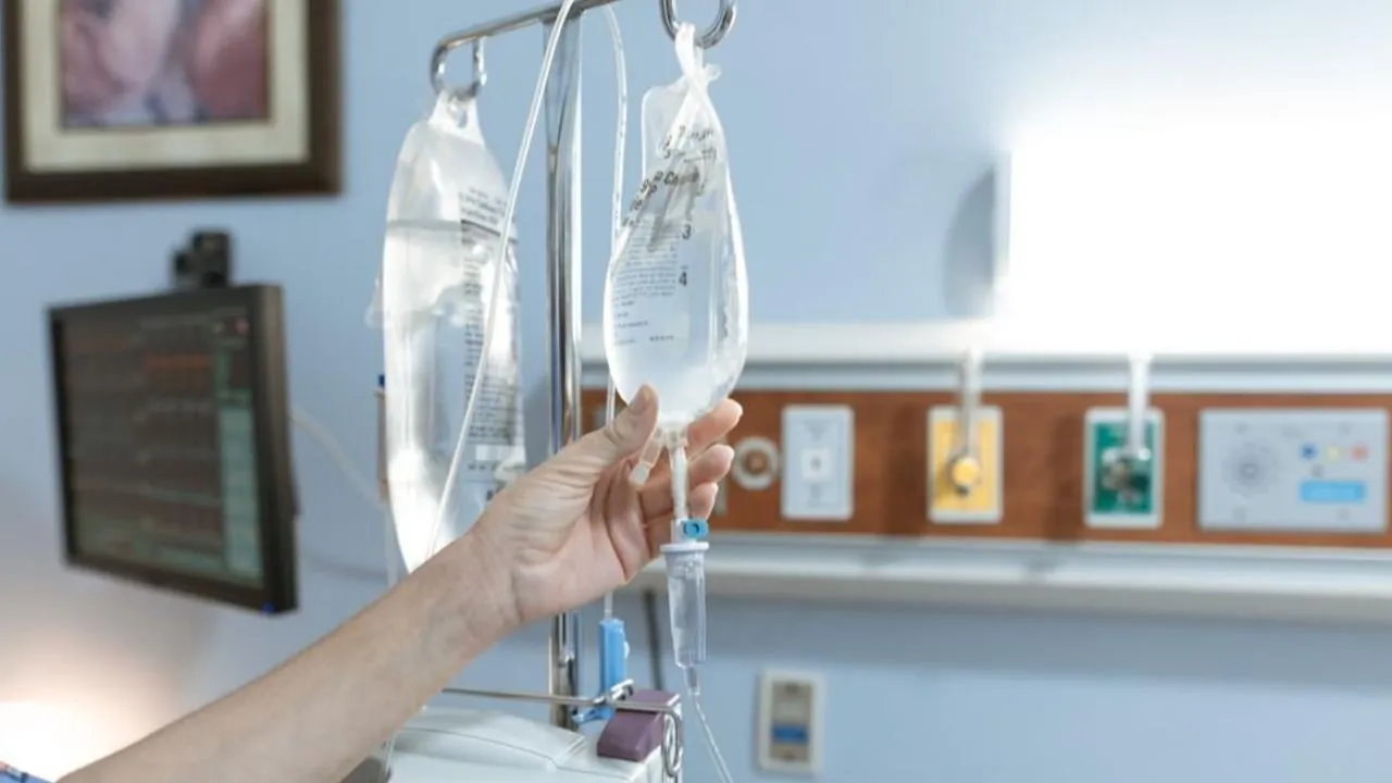 Göz damlası, iğne, serum orucu bozar mı?