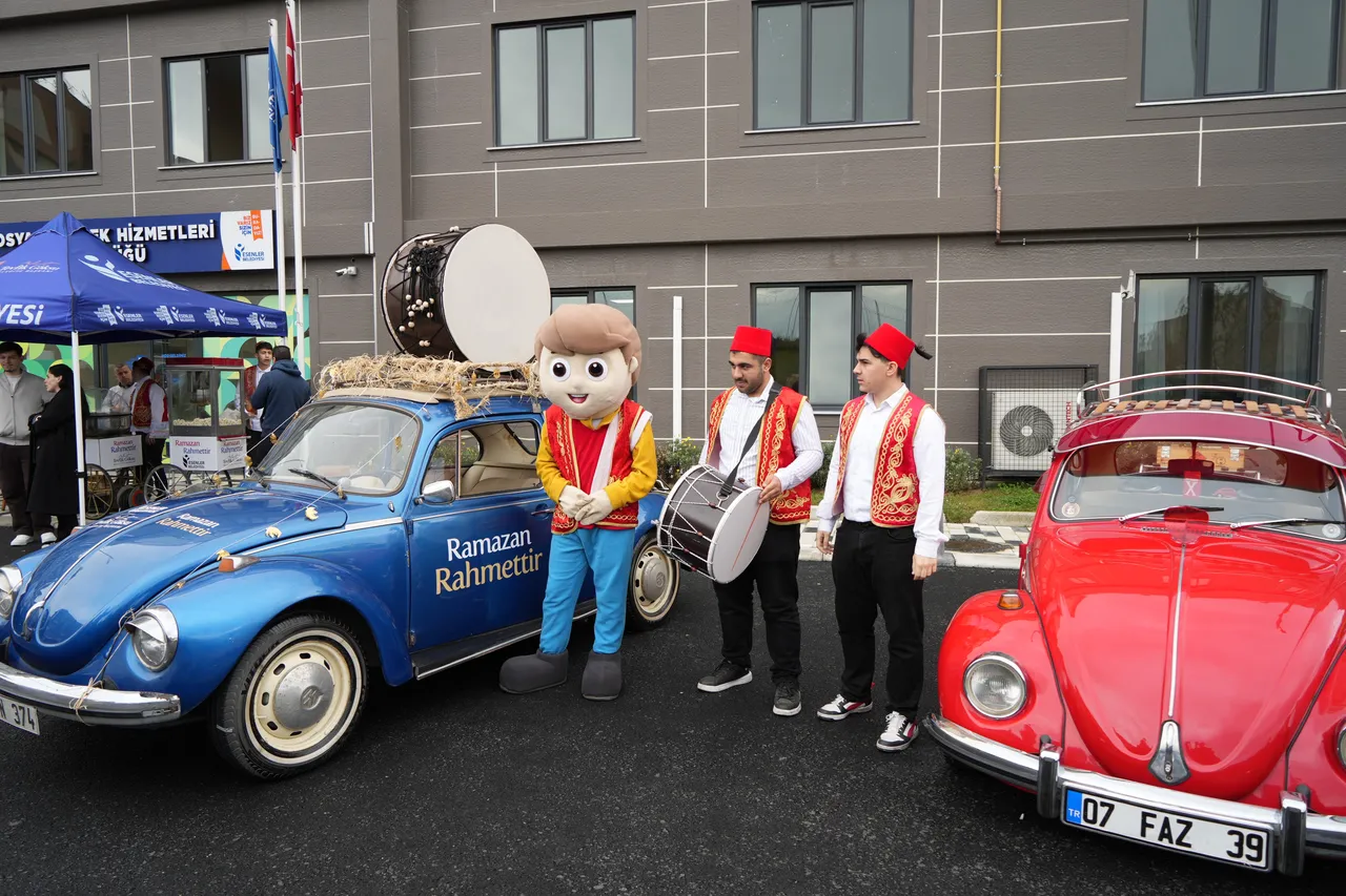 İstanbulda coşkulu ramazan! 144 camide hatimle teravih namazı kılınacak