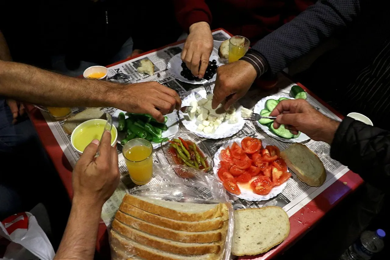 Sahurda ne yenir? Sahurda susatmayan, tok tutan yiyecekler