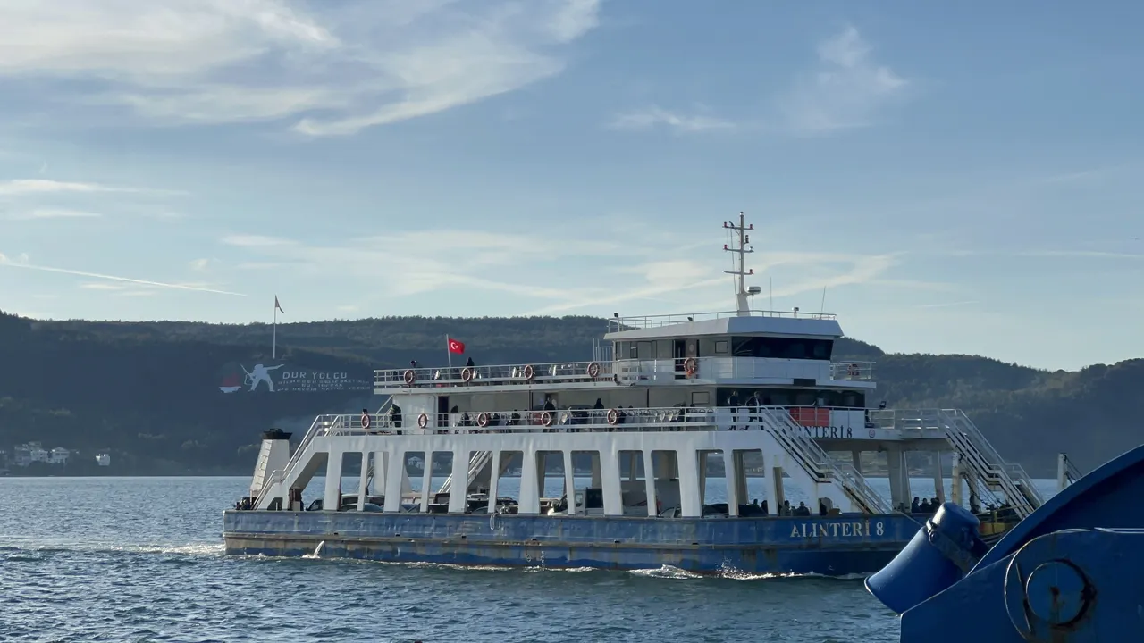 Adalara ulaşım tamamen durdu! Bozcaada ve Gökçeada seferlerine fırtına engeli