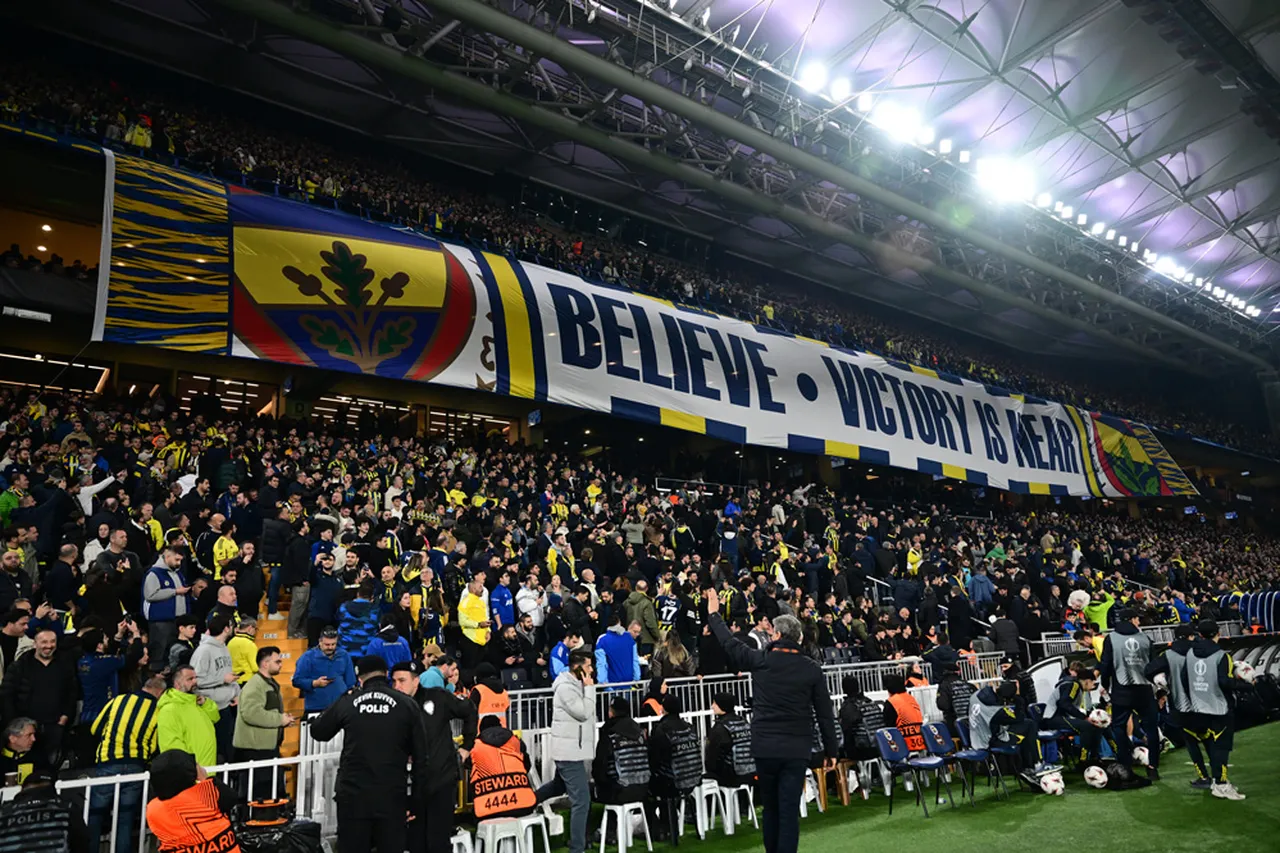 Fenerbahçe - Nottingham Forest