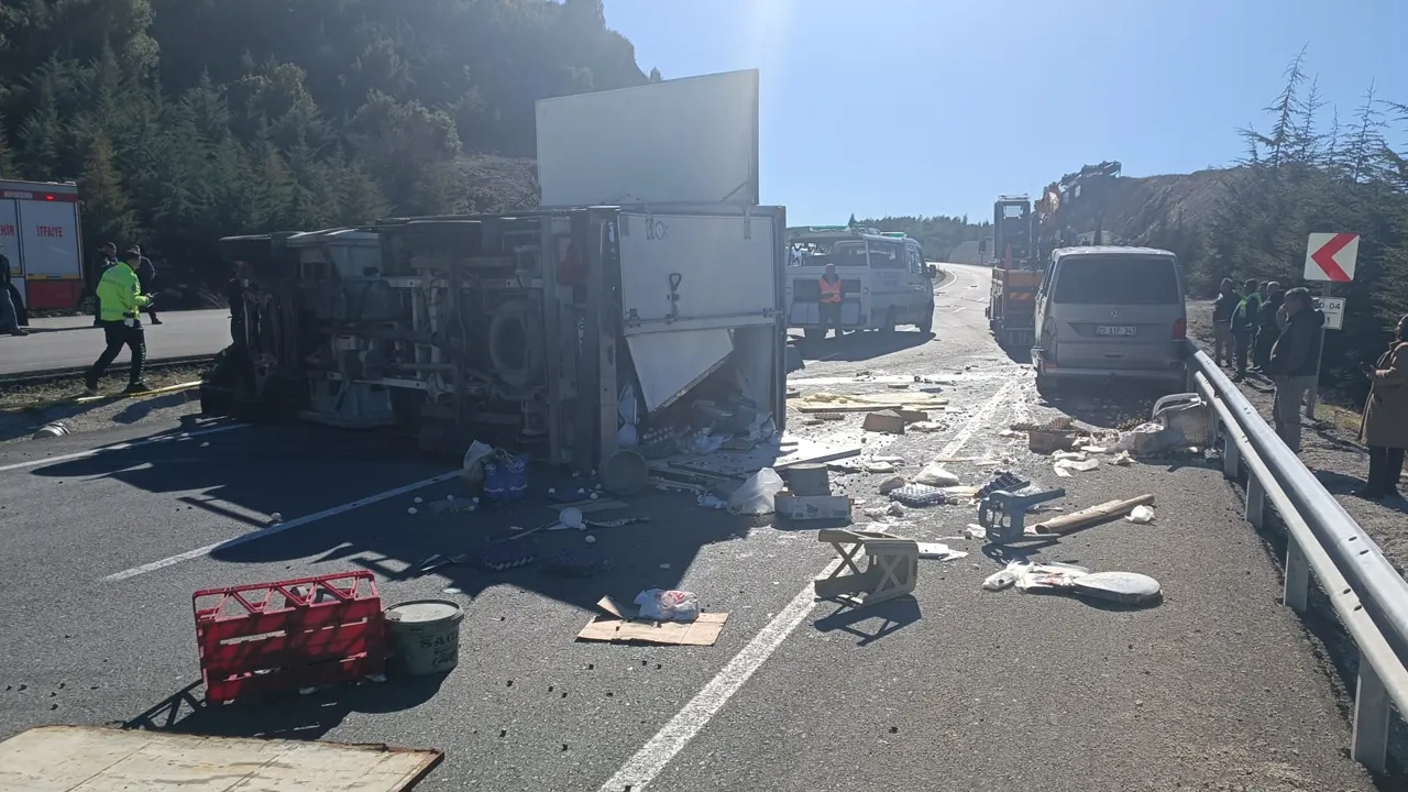 Denizli'de feci kaza: Baba ile oğlu can verdi