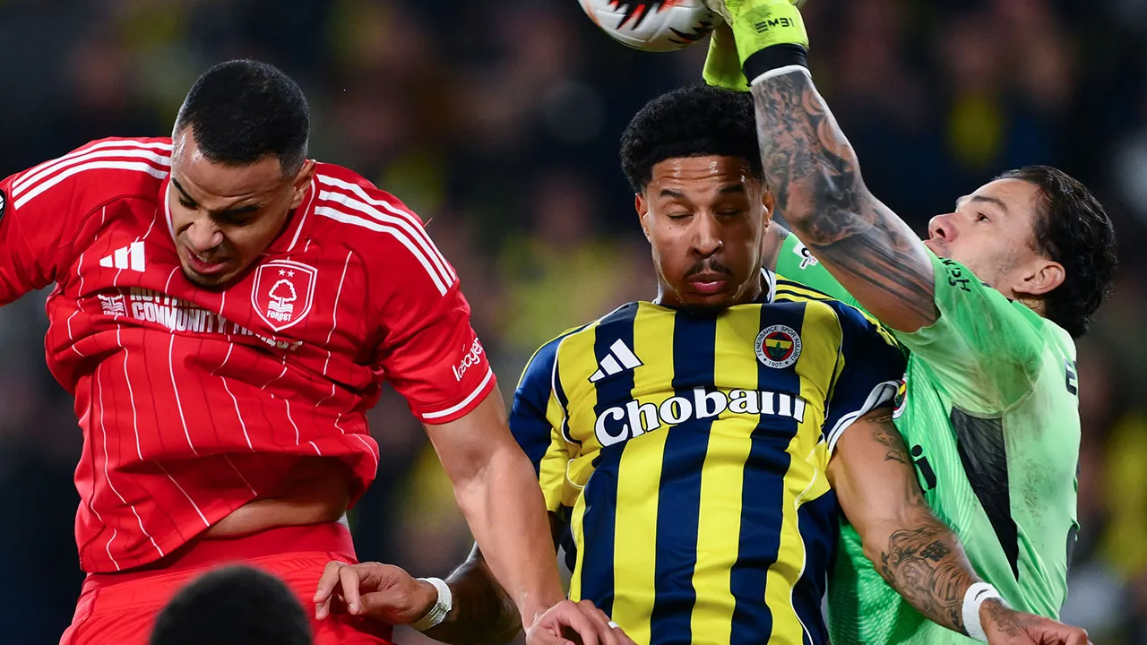 Fenerbahçe, Kadıköy'de kâbusu yaşadı: Sarı lacivertliler, 3 yıldızını kaybettiği maçta turu zora soktu