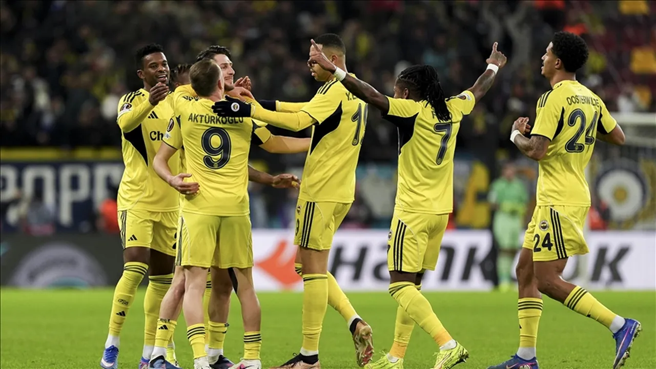 Fenerbahçe-Nottingham Forest maçı tek maç mı, rövanş var mı? UEFA Avrupa Ligi son 16 play-off turu