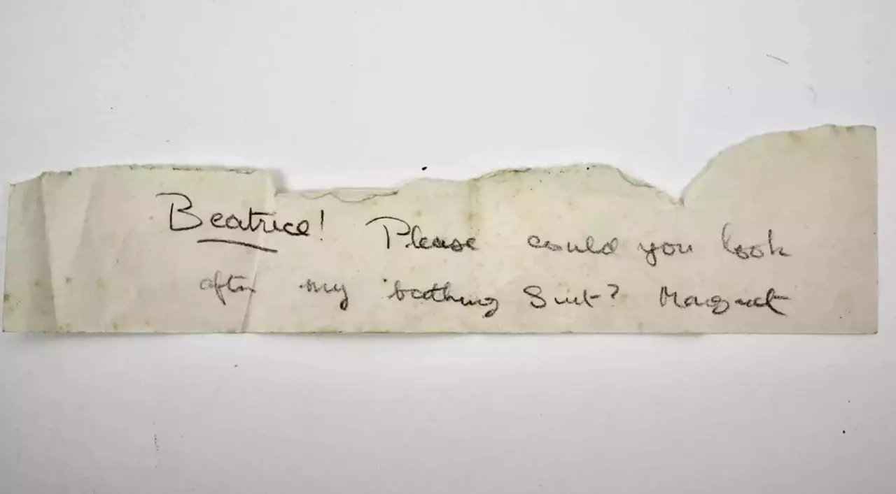 Geri sayım başladı, binlerce sterlin değerinde! Kraliçe II. Elizabethin çocukluk mektubu satışa çıkıyor