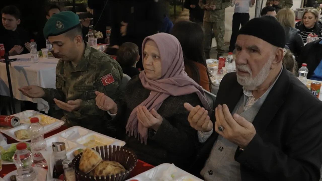 İlk iftar saat kaçta yapılacak, iftara ne kadar kaldı? 2026 imsakiyesi ile il il iftar vakitleri