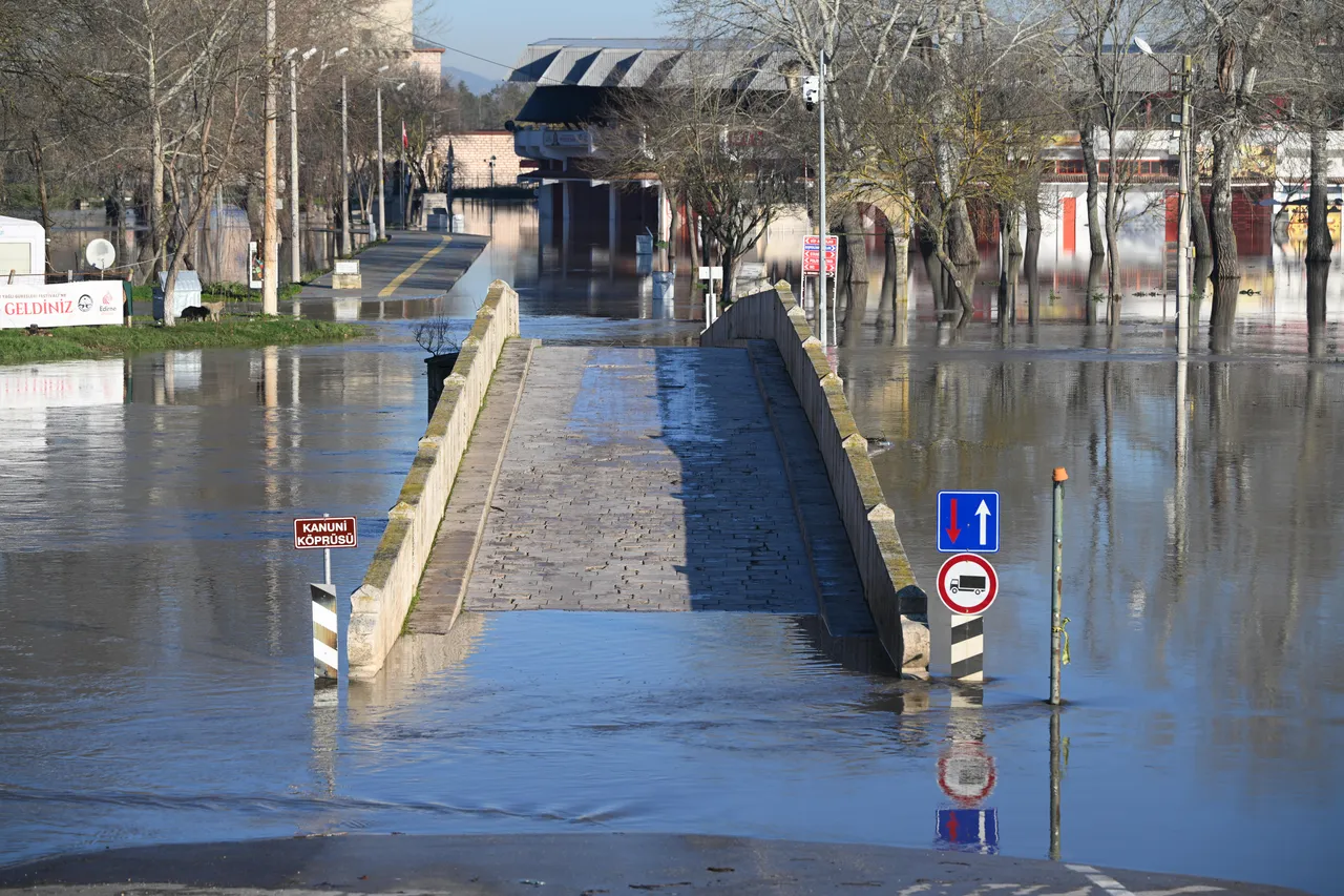 Kent diken üstünde: "Kırmızı alarm" devam ediyor!