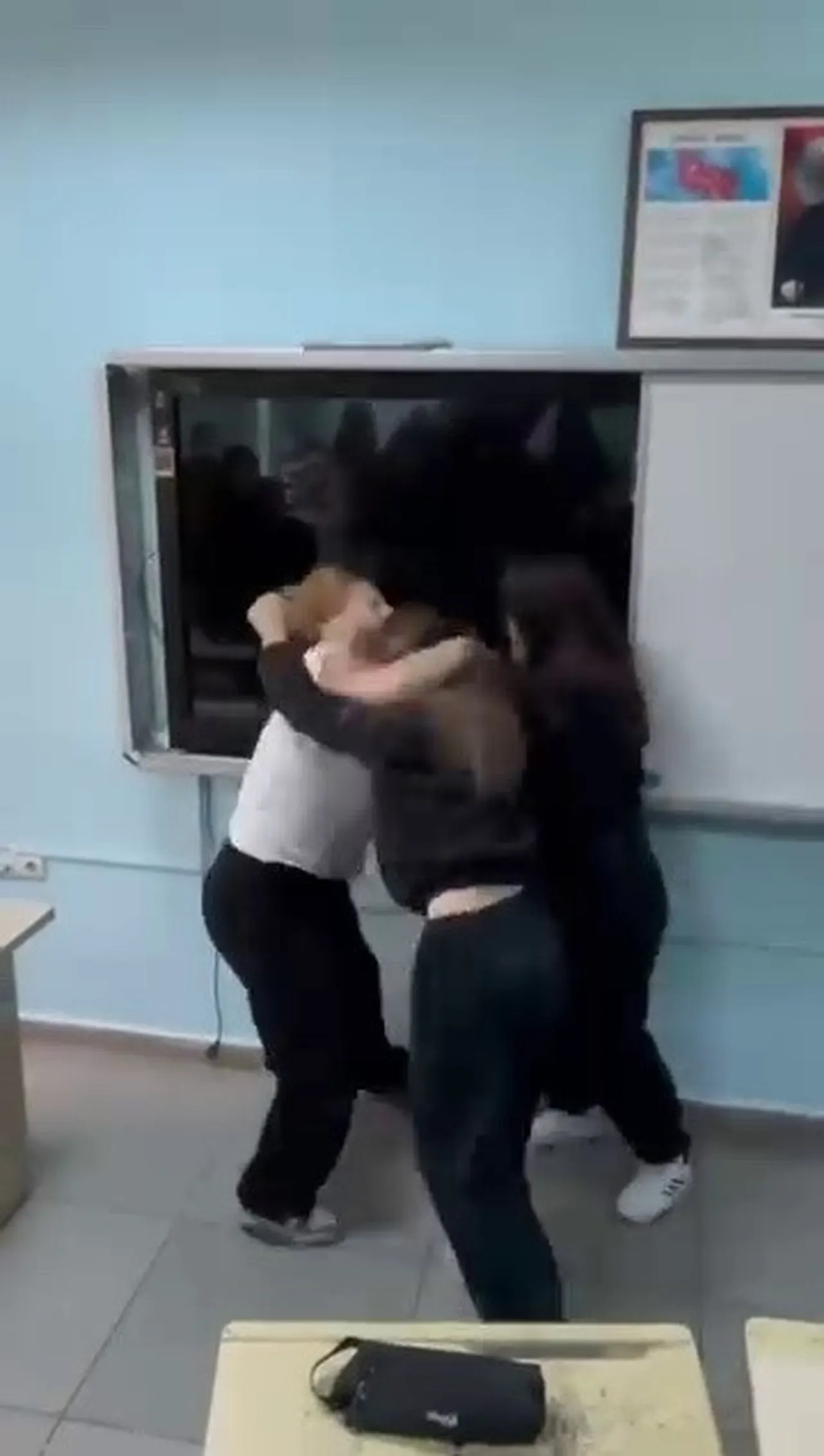 Lisede kavga: Birbirlerine girdiler! “Videoyu Ereğli’nin yarısı görmüş” deyip şikayetçi oldu